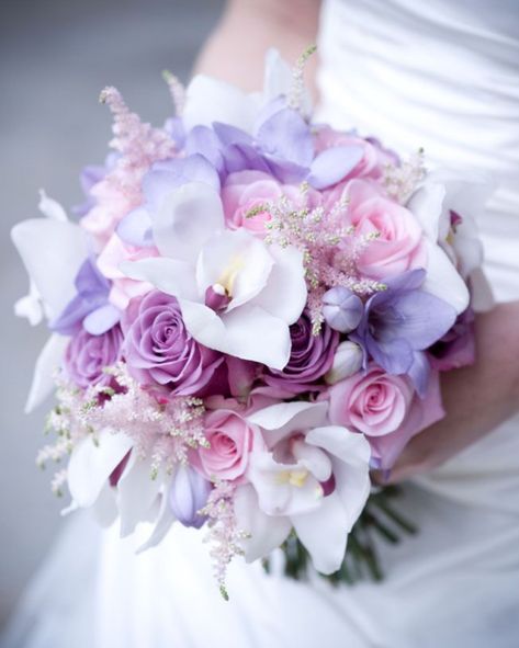 Bride Bouquet Pink, Lilac Wedding Themes, Orchid Bouquet Wedding, Small Wedding Bouquets, Purple Bouquets, Purple Bridal Bouquet, Purple Wedding Bouquets, Purple Wedding Theme, Orchid Bouquet