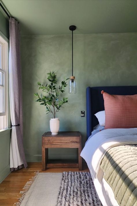 Light Green Rooms, Lime Green Bedrooms, Light Green Bedrooms, Wall Behind Bed, Green Bedroom Walls, Light Green Walls, Green Painted Walls, Soothing Bedroom, Green Accent Walls