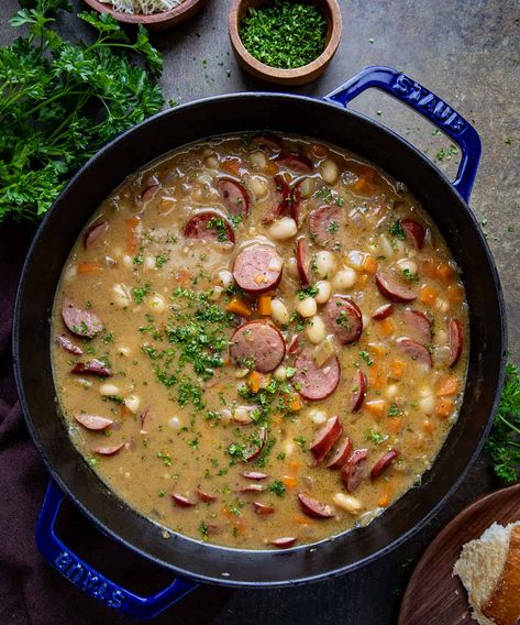 Creamy Bean Soup, Soup With Kielbasa, Navy Bean Recipes, Soup With Sausage, Sausage Soup, Savory Soups, White Bean Soup, Soup And Stew, Kielbasa