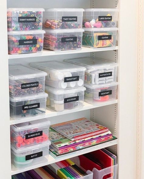 Tidy Wardrobe, Crafts Organization, Craft Closet Organization, Craft Organisation, Neat Method, Craft Cupboard, Arts And Crafts Storage, Painting Room, Art Supplies Storage