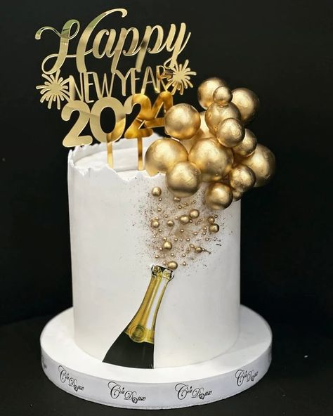 New Year Cake Designs, New Year's Cake, 50th Birthday Cake, Happy New Year Greetings, Cake Business, Princess Cake, Graduation Cakes, New Year Greetings, Photo To Video