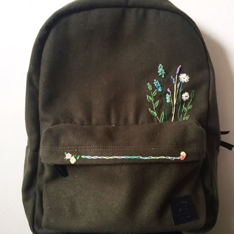 Clothes Embroidery, Embroidered Backpack, Tas Bahu, Sewing Dress, Embroidery Diy, Pola Sulam, Embroidery On Clothes, Cute Embroidery, Simple Embroidery