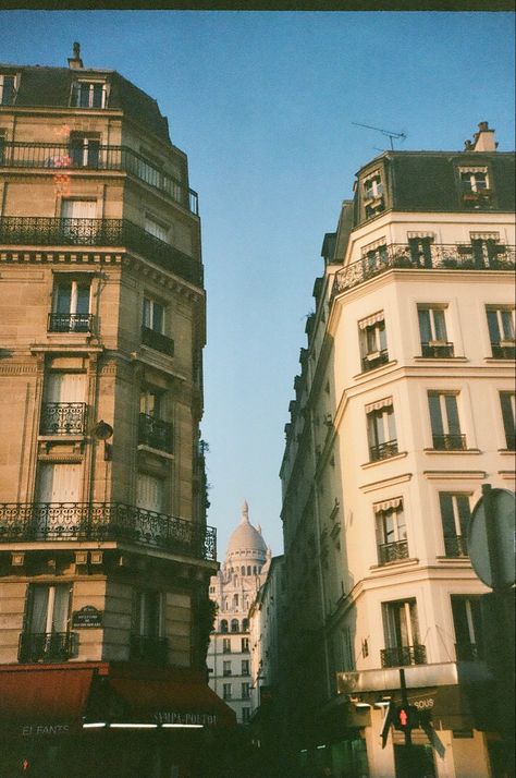 35mm film photography #35mmfilm #francefilm #europeansummer #35mmphotography #35mm #paris Paris On Film, 35mm Film Photography, On Film, 35mm Film, Film Photography, Paris, Film, Photography