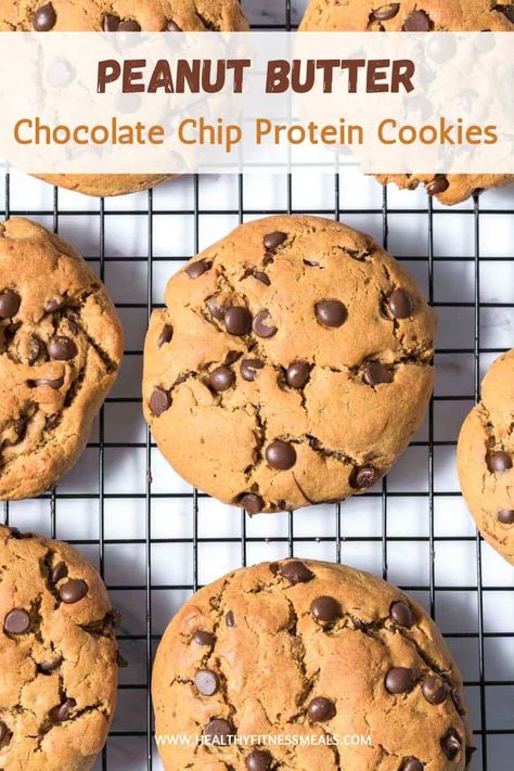 These gluten-free chocolate chip cookies are the best! Made without flour but with protein powder and peanut butter instead! rn Peanut Butter Chocolate Chip Protein Cookies, Cookies Using Protein Powder, Baked Goods With Protein Powder, Chocolate Peanut Butter Protein Cookies, Low Carb Protein Cookies, Protein Powder Chocolate Chip Cookies, Protein Cookies With Protein Powder, Pb Fit Cookies, Powder Peanut Butter Recipes