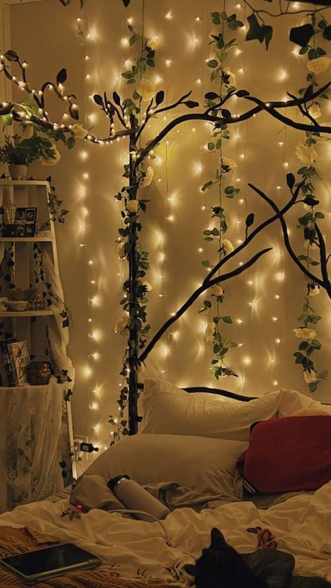 Cottage Core Aesthetic Room Ideas, Forest Room Aesthetic, Cottage Core Room Ideas, Forest Bedroom Aesthetic, Cottage Core Bedroom Ideas, Bloom Core, Dorm Things, Forest Themed Bedroom, Cottage Core Bedroom