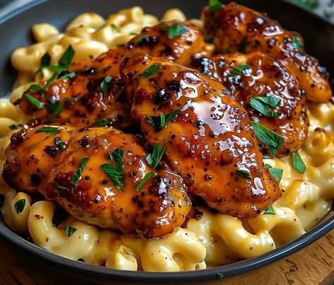 Lily's Bites Chicken Macaroni Recipe, Honey Pepper Chicken, Complete Meals, Sweet And Spicy Chicken, Creamy Macaroni And Cheese, Spicy Chicken Recipes, Recipes Authentic, Spicy Honey, Pepper Chicken