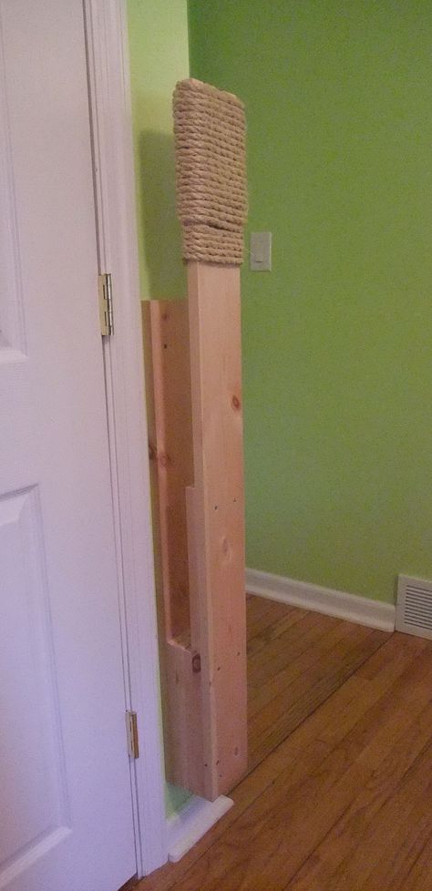 DIY Wall Mounted Makiwara  From: http://abieneman.wordpress.com/ Diy Exercise Equipment, Martial Arts Training Equipment, Marshal Arts, Martial Arts Sparring, Wooden Dummy, Martial Arts Equipment, Karate Training, Kyokushin Karate, Trening Sztuk Walki