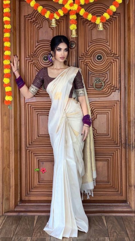 Fashion Skirts Outfits, Onam Outfits, South Indian Wedding Saree, Indian Wedding Saree, Sarees For Girls, Simple Saree Designs, Fashionable Saree Blouse Designs, Fancy Sarees Party Wear, Traditional Indian Dress