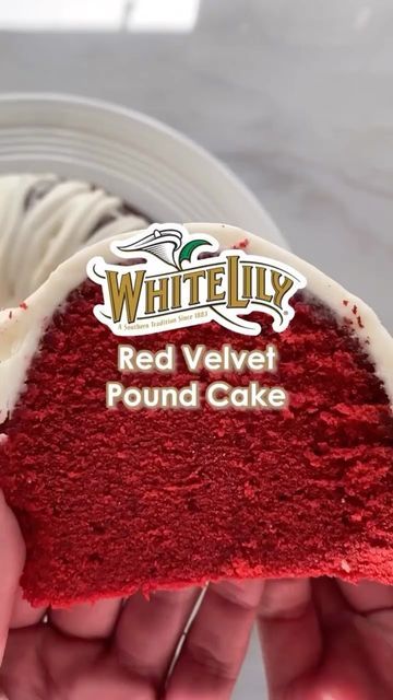 Red Velvet Pound Cake With Cream Cheese, Red Velvet Pound Cake Recipe, Red Velvet Pound Cake, Pound Cake Recipes Easy, Red Velvet Recipes, Red Velvet Cake Recipe, Red Velvet Cheesecake, Cream Cheese Pound Cake, Pound Cakes