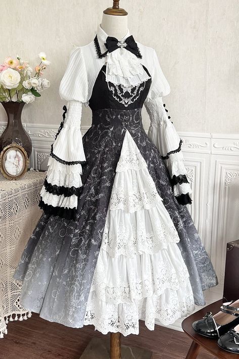 Black Dress With White Accents, Black And White Victorian Dress, Victorian Dress Design, Nobel Dresses, Egl Fashion Gothic, Witch Dress Drawing, Victorian Dresses Aesthetic, Dark Academia Prom Dress, Long Maid Dress