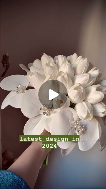 Art Mirror, Bridal Brooch Bouquet, Tulip Design, Brooch Bouquet, Flower Arrangements Diy, Celebrity Art, Bridal Hair Accessories, Bridal Makeup, Bridal Hair