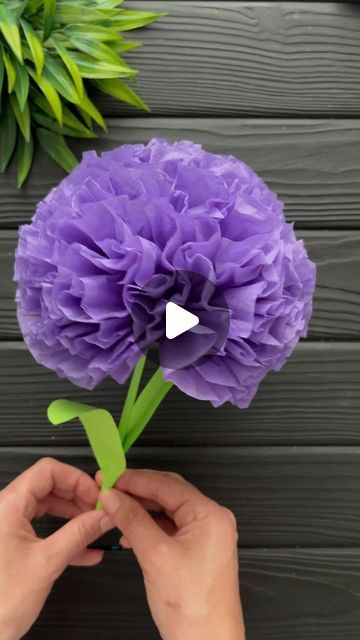 Paper Easy Flower, Easy Paper Decorations Diy, Flower Making Easy, Different Paper Flowers, Paper Flowers Handmade, Boquetes Of Flowers Paper Craft, Tissue Paper Flowers Easy Step By Step, Fun Paper Crafts Easy, Streamer Flowers Diy