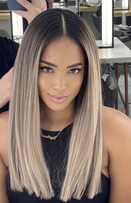 Balayage Straight Hair, Blonde Hair With Roots, Rambut Brunette, Summer Blonde Hair, Ombre Hair Blonde, Dark Roots Blonde Hair, Gorgeous Hair Color, Honey Blonde Hair, Ash Blonde Hair