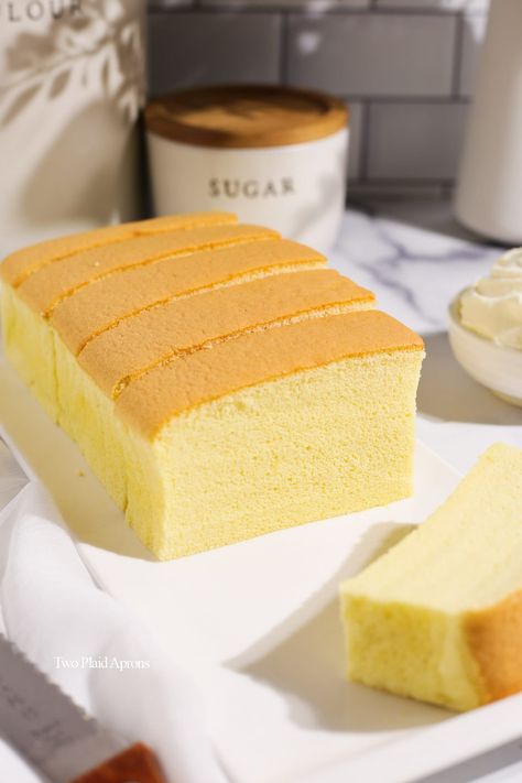 Castella Cake Recipe, Castella Cake, Baking Spices, Cake Sandwich, Asian Cake, Square Cake Pans, Custard Cake, Sponge Cake Recipes, Asian Desserts