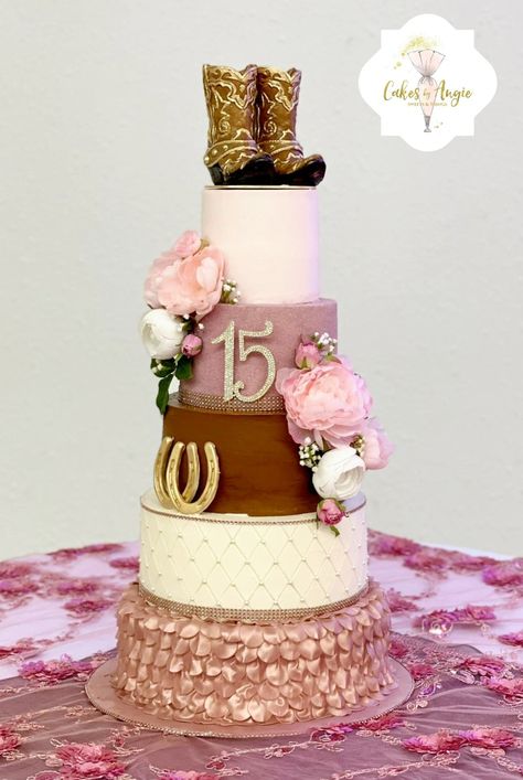 Quinceanera Vaquero Theme, Rose Gold Western Quinceanera Decorations, Rose Gold Rustic Quinceanera Theme, Country Chic Quinceanera, Western Quince Cakes, Horse Themed Quinceanera, Rustic Quinceanera Cakes, Vaquero Theme Party Quince, Pink Quinceanera Cake Ideas