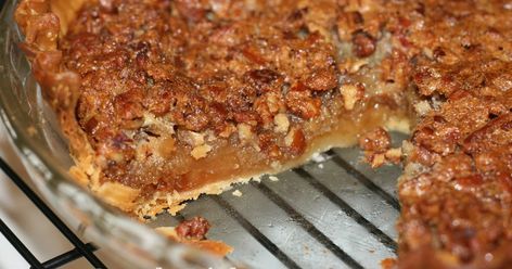 Classic Old Fashioned Southern Pecan Pie from Deep South Dish blog. Rich and sweet, a classic southern pecan pie, including variations for bourbon and chocolate. Southern Pecan Pie, Classic Old Fashioned, Deep South Dish, Maple Pecan, Pecan Pie Recipe, 52 Weeks, Southern Cooking, Pie Dessert, Pecan Pie