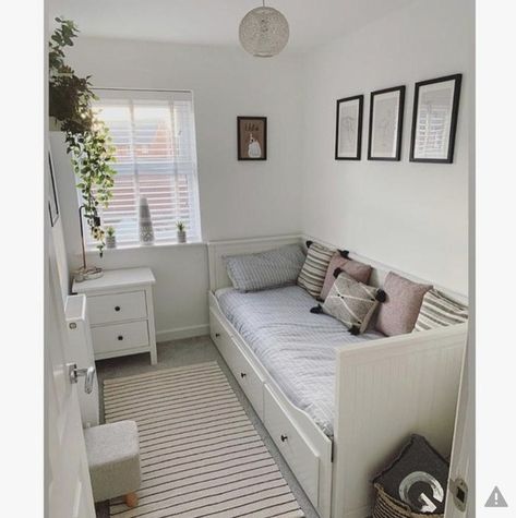 Small Space Storage Bedroom, Box Room Bedroom Ideas, Bedroom Storage For Small Rooms, Daybed Room, Tiny Bedroom Design, Small Guest Bedroom, Diy Bedroom Storage, Box Bedroom, Furniture Small Spaces