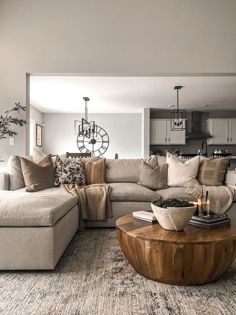 Fall Living Room Decor, Fall Living Room, Open Concept Living Room, Room Idea, Decor Home Living Room, Living Room Sectional, Living Room Inspo, Apartment Living Room, Open Concept