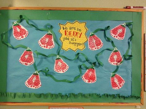 Strawberry Board Ideas, Infant Classroom Crafts, Footprint Strawberry, Strawberry Bulletin Board Ideas, July Bulletin Board Ideas Toddlers, Strawberry Classroom Door, Summer Door Decorations Classroom Infant, Summer Daycare Door Ideas, Strawberry Bulletin Board