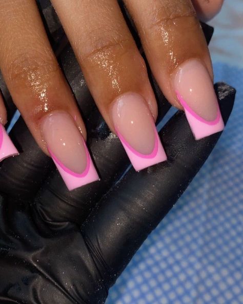 V French Tip Nails Pink, Colores French Tip Nails, Short Pink Acrylic Nails French Tips, Y2k Nails Acrylic Short Pink, Bubble Gum Pink French Tip Nails, Short Pink French Tip Nails With Rhinestones, Short Cute Nails Pink, One Design Nail, Short Pink French Tip Nails With Design