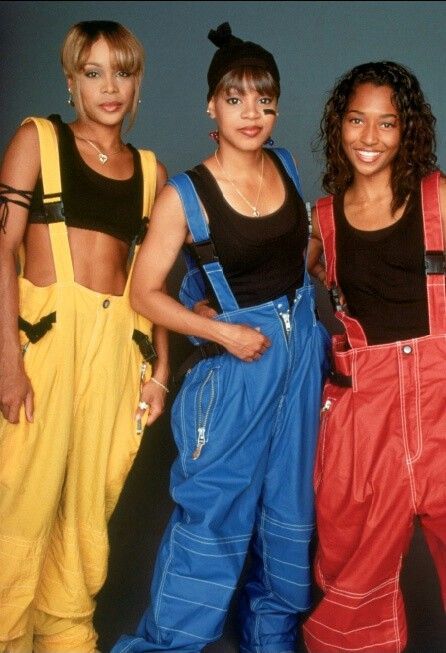 What To Wear To A '90s Party - '90s Women Fashion World Outfits 90s Hip Hop, Tlc Outfits 90s, Tlc Outfits, 90s Outfits Party, 90s Theme Party Outfit, 90s Party Outfit, 90s Fashion Outfits Hip Hop, 90’s Outfits, Hip Hop Costumes