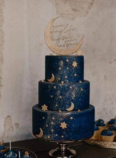 Starry Night Wedding Theme, Gothic Wedding Cake, Celestial Wedding Theme, Gothic Cake, Starry Wedding, 4de Verjaardag, Galaxy Wedding, Starry Night Wedding, Sweet 17