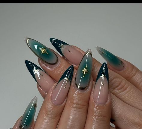 Almond Nails Green And Gold, Dark Green Coffin Nail Ideas, Dark Green Nails Prom, Almond Nails Dark Green, Nails With Dark Green, Dark Green French Tips, Uñas Dark Aesthetic, Almond Nail Inspo 2024, Dark Green Almond Nails