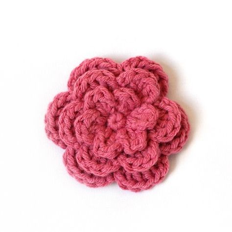 Large Crochet Flowers Free Pattern Easy, 6 Petal Crochet Flower Pattern, Crochet Rosette, Crochet Peony, Poppy Crochet, Crochet Holder, Jesse Lewis, Wool Ideas, Crochet Puff Flower