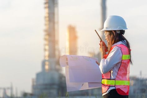 Types Of Engineering, Women Engineer, Car Showroom Design, Ing Civil, Industrial Engineering, Oil Refinery, Energy Industry, Massachusetts Institute Of Technology, Sunset Background