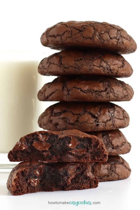 brownie mix cookies - howtomakeeasycookies.com Best Brownie Mix, Hot Chocolate Brownies, Brownie Mix Cookies, Chocolate Brownie Cookies, Dark Chocolate Fudge, Chocolate Chip Brownies, Cookie Brownie Recipe, Dark Chocolate Brownies, Chocolate Fudge Brownies