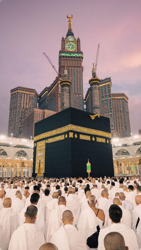 Mecca Sharif, Praise Aesthetic, Islam Photography, Madina Sharif Beautiful Pic, Mecca Beauty, Around The World Cruise, Mecca Images, Khana Kaba, Mecca Kaaba