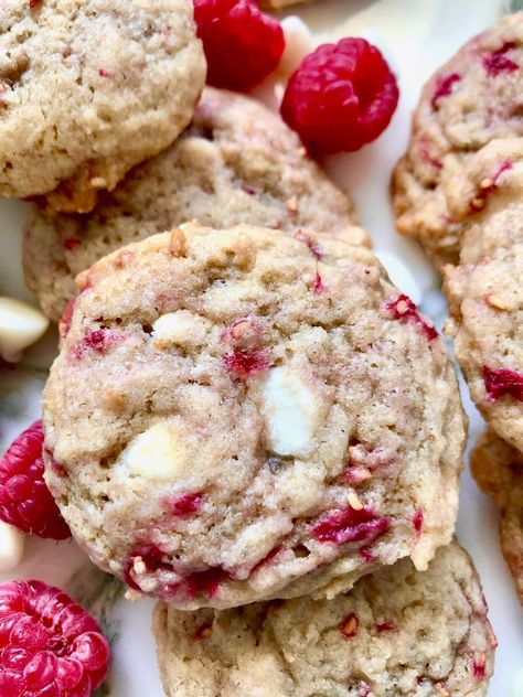 Cookie Recipes Peanut Butter Chocolate, Cookie Recipes Peanut Butter, White Chocolate Raspberry Cookies, Raspberry Chocolate Chip Cookies, Chocolate Raspberry Cookies, Raspberry White Chocolate Cookies, Raspberry Cookie Recipes, Recipes Peanut Butter, Bakery Aesthetic