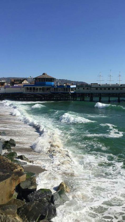 Redondo Beach Pier http://www.shaderb.com/ #ShadeHotelRB #LuxuryHotel #BoutiqueHotel Redondo Beach Pier, Redondo Beach California, Ca History, Beach Pier, Beach City, Redondo Beach, South Bay, Los Angeles Style, Surfing Waves