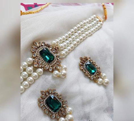 Customized Kundan handmade jewelry, for more visit my Fb page Handmade Hub Fancy Jewellery Handmade, Kundan Earrings Handmade, Diy Kundan Jewellery, Korean Jewellery, Diy Jewelry Videos, Handmade Earings, Diy Earrings Easy, Diy Jewellery Designs, Kundan Jewellery Set