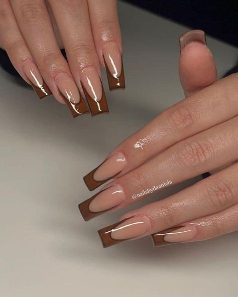 All Brown Nails Design, Fall Nails Medium Coffin, Coffin Tip Nails Design, Brown French Tip Nails Coffin, Fall Nails Stilleto Shape, Fall Short Nail Ideas, Fall Nails Square Medium, Brown Nails French, Fall Stilleto Nails