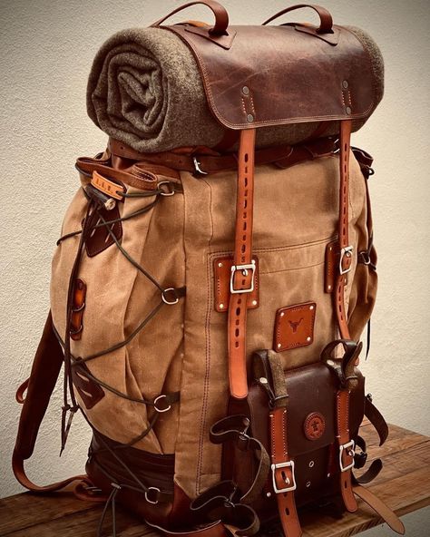 Bushcraft Backpack, Backpack For Travel, Adventure Bags, Waxed Canvas Backpack, Bushcraft Gear, Discount Design, Handmade Leather Belt, Bushcraft Camping, Camping Items