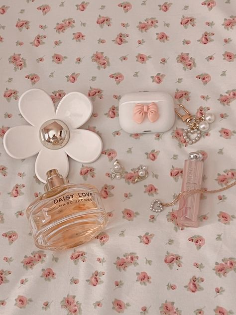 🌸 🌸 🌸 #princesscore #pink #pinkpinkpink #pinkaccount #pinkaesthetic #pinkcommunity #pinkfeed #cougette #coquettedoll #coquettedollette #pinterest #pins #aesthetic #cougetteaesthetic #dior #chanel #coquette Cougette Aesthetic, Coquette Aestethic Pink, Chanel Coquette, Princesscore Pink, Coquette Vibes, Princess Core, Aesthetic Board, Pink Girly Things, Like U