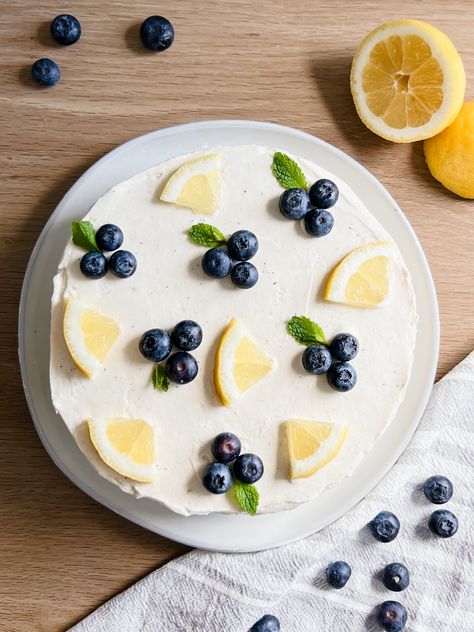 Lemon Blueberry Cake with Whipped Vanilla Cream Cheese Frosting Lemon Blueberry Cake With Cream Cheese, Cake Decorating Blueberries, Mini Birthday Cake Recipe, Blueberry Decorated Cake, Lemon Blueberry Cake Decoration, Fresh Cream Cake Decoration, Lemon Cake Birthday, Cakes With Fresh Fruit, Lemon Cake Design