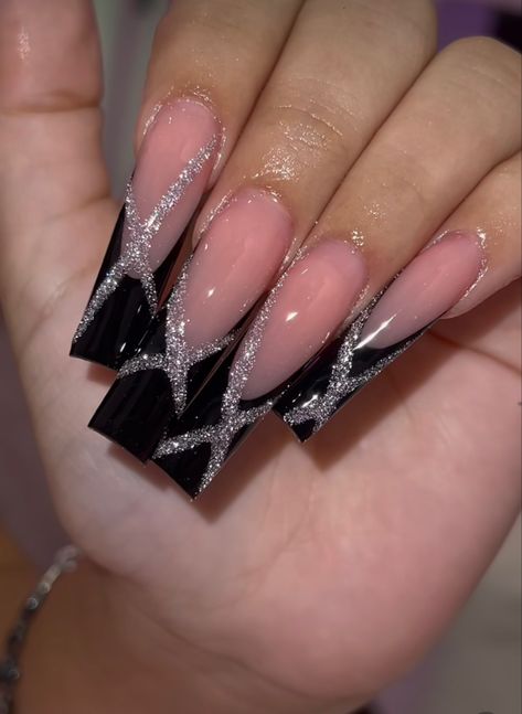 Sparkly Black Nails, Black Sparkle Nails, Black Prom Nails, Black Silver Nails, Sweet 16 Nails, Sliver Nails, Silver Acrylic Nails, Prom Nails Silver, Silver Nail Designs