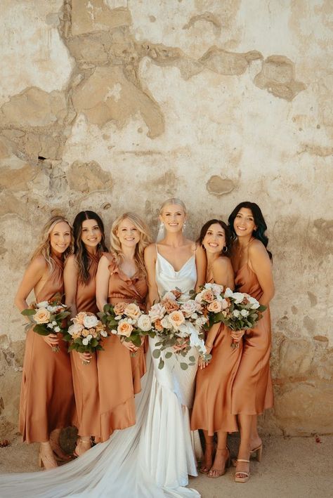 Terracotta Bridesmaids, Terracotta Dress, September Wedding Colors, Indigo Wedding, Beige Bridesmaids, Rustic Bridesmaids, Rust Bridesmaid Dress, Bridal Party Bouquets, Neutral Bridesmaid Dresses