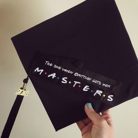 Graduation Cap Friends, Funny Graduation Cap Decoration, Masters Graduation Cap, Graduation Masters, Teacher Graduation Cap, Funny Graduation Caps, Masters Degree Graduation, Creative Graduation Caps, Friends Graduation