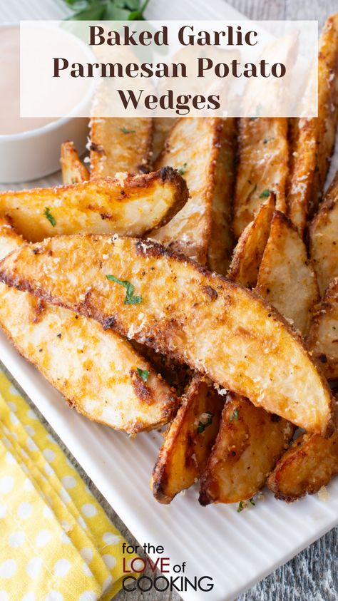 Cheesy Potato Wedges, Potato Wedges Fried, Baked Garlic Parmesan Potato Wedges, Garlic Parmesan Potato Wedges, Vegetable Rice Recipe, Garlic Potato Wedges, Wedge Fries, Parmesan Potato Wedges, Crispy Parmesan Potatoes