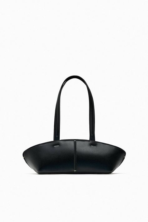 The Most Popular Handbag Styles Fashion People Love | Who What Wear Cos Bags, Minimalist Shoulder Bag, Handbag Styles, Urban Outfitters Bag, Popular Handbags, Best Handbags, Celine Bags, Gorgeous Bags, Quilted Bag