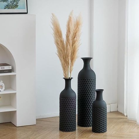 Metal Floor Standing Vase Set of 3 Modern Honeycomb Texture Big Standing Vase for Living Room Dining Bedroom Home Corner Hallway Indoor Office Corner Floor Decor, Large Vase With Pampas, Black Floor Vase Decor, Black Accent Table Decor, Decorative Vases Living Room, Tall Floor Decor, Oversized Vases Home Decor, Large Faux Plants Living Room, Tall Corner Decor