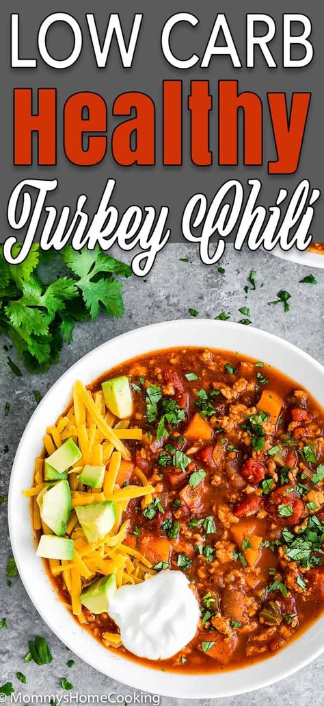 This HEALTHY LOW CARB TURKEY CHILI recipe is easy to make and full of flavor! It’s low calorie, low carb but high in yumminess. #Recipe #Healthy #Chili #Turkey #Easy #Dinner #LowCalorie #LowCarb Low Calorie Chili, Turkey Chili Recipe Crockpot, Turkey Chili Recipe Easy, Chili Turkey, Healthy Turkey Chili, Healthy Chili Recipe Turkey, Turkey Chilli, Turkey Chili Crockpot, Turkey Easy