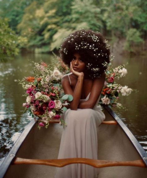 Inspiration Photoshoot, 21st Birthday Photoshoot, Beautiful Photoshoot Ideas, Flower Photoshoot, Nature Photoshoot, Creative Photoshoot Ideas, Photographie Portrait Inspiration, Glam Photoshoot, Beautiful Photoshoot