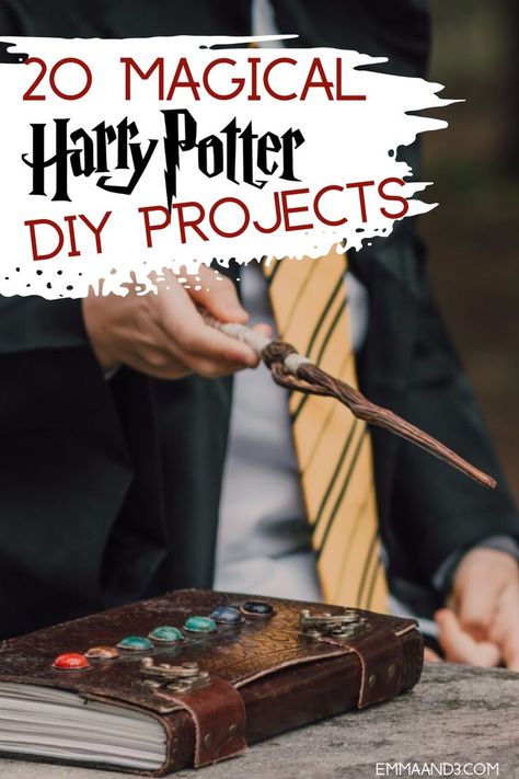 Harry Potter Motto Party, Harry Potter Diy Crafts, Harry Potter Weihnachten, Magic Harry Potter, Diy Harry Potter Crafts, Harry Potter Activities, Imprimibles Harry Potter, Harry Potter Classroom, Harry Potter Theme Party