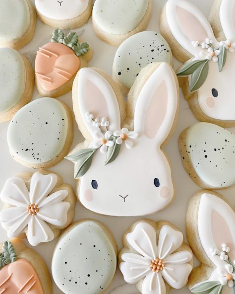 Lisa Charlson (@charlson_cookieco) • Fotografije i videozapisi na Instagramu Wedding Dress Fairytale, Easter Baby Shower, Easter Cookie, Up Date, Miss To Mrs, Bunny Baby Shower, Bunny Party, Bunny Head, Bunny Cookies