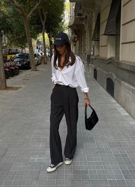 Moda Chic, Summer Work Outfits, Outfits With Converse, Mode Casual, Looks Street Style, Mode Inspo, 가을 패션, Work Outfits Women, Basic Outfits