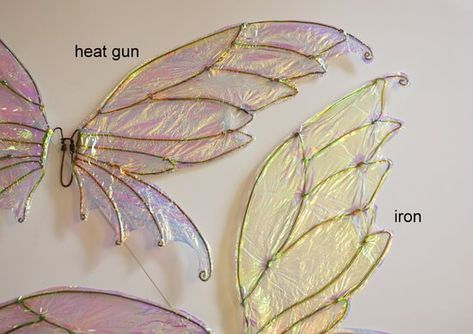 How to Make DIY Fairy Wings with Cellophane, an Easy to Follow Tutorial - Elf Kostüm, Fairy Costume Diy, Diy Fairy Wings, Diy Wings, Fairy Cosplay, Fair Outfits, Diy Kostüm, Fairy Crafts, Idee Cosplay